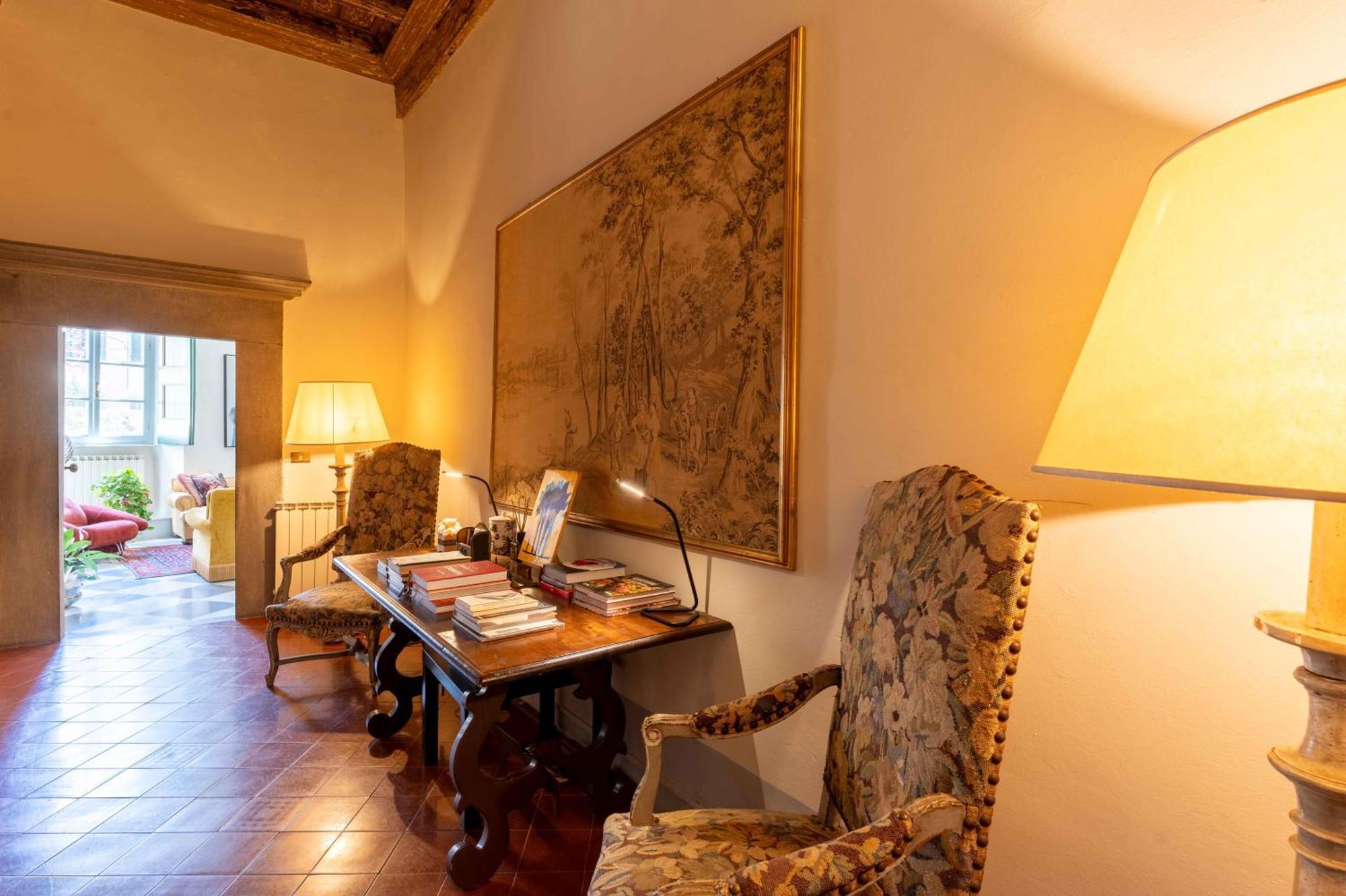 Luxury Apartment Angelio Barga Kültér fotó