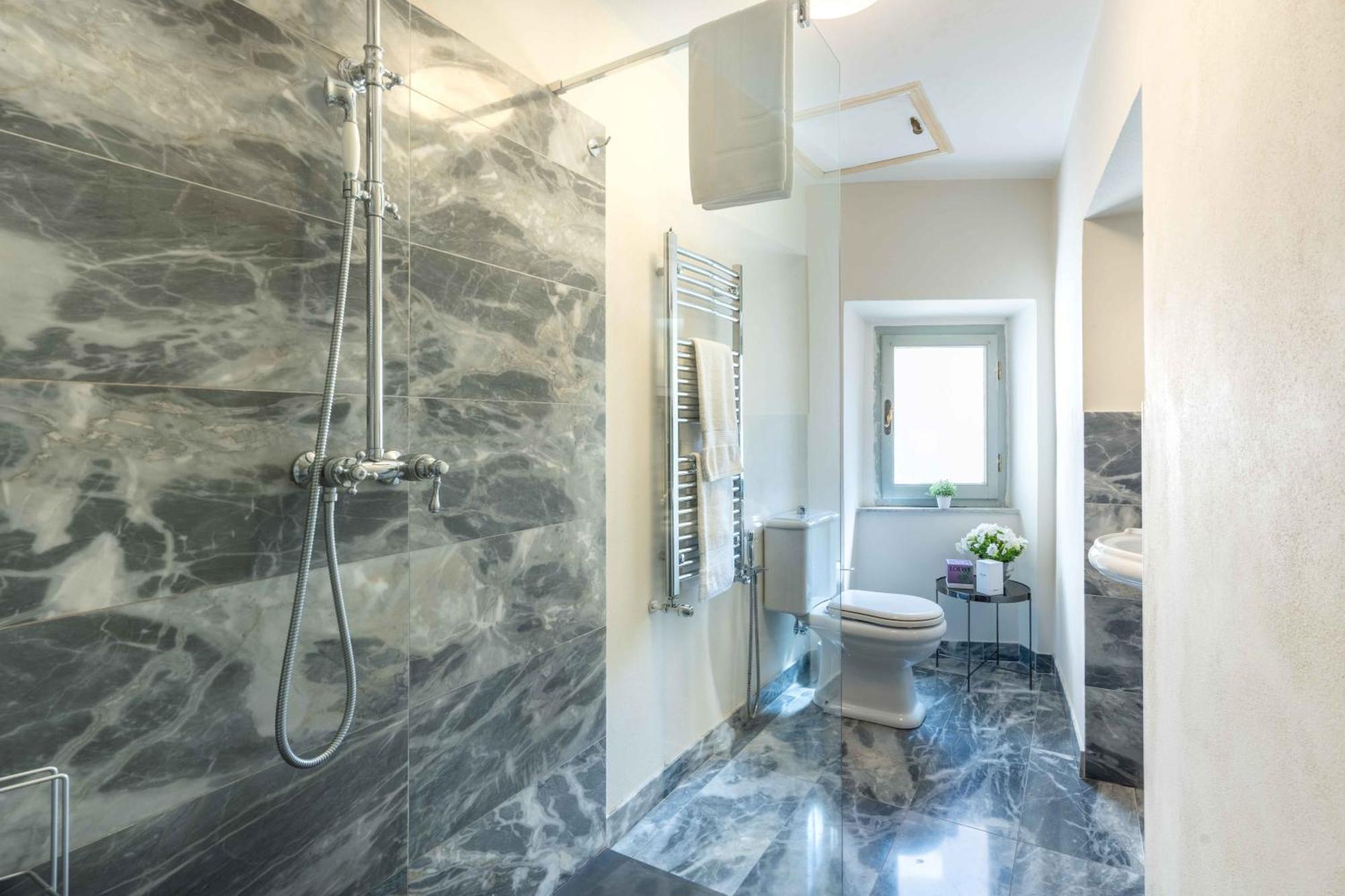 Luxury Apartment Angelio Barga Kültér fotó